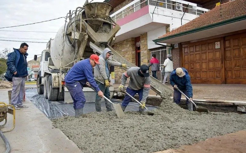 Siguen las obras de bacheo en Quilmes 