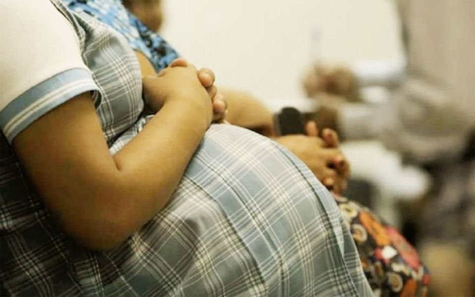 Embarazos en adolescentes y el temor de que vuelvan a crecer en la Región: este domingo en EL DIA