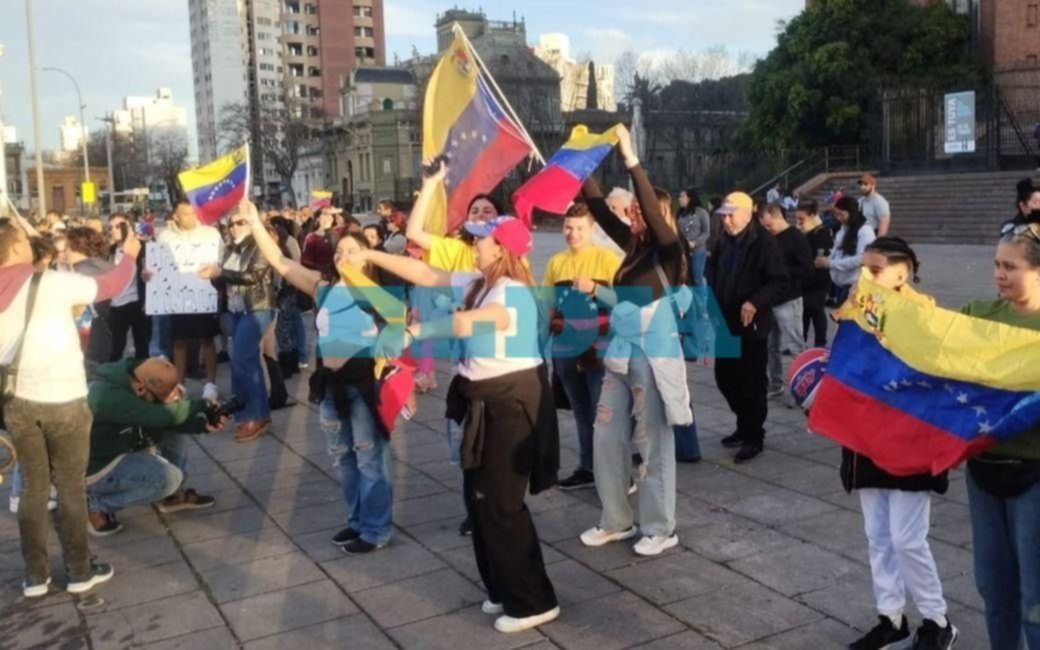 Venezolanos se movilizaron en La Plata