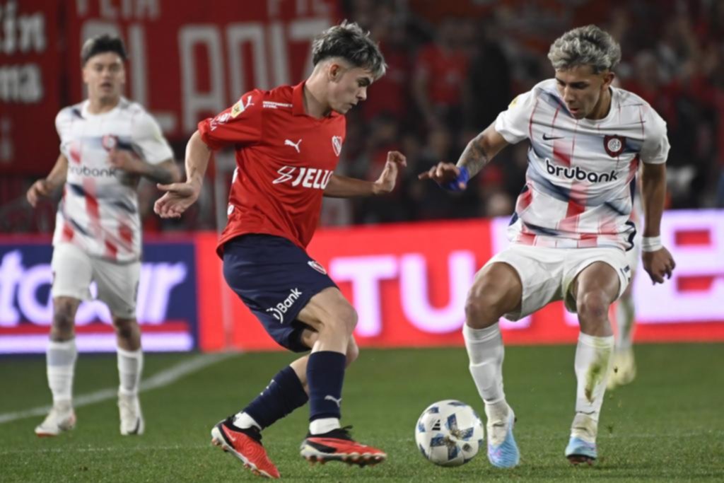 El Rojo resistió con uno menos frente a San Lorenzo