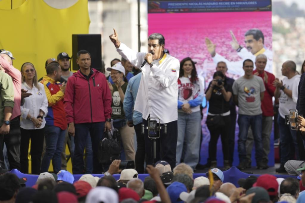 “La oposición no podrá usurpar la presidencia”