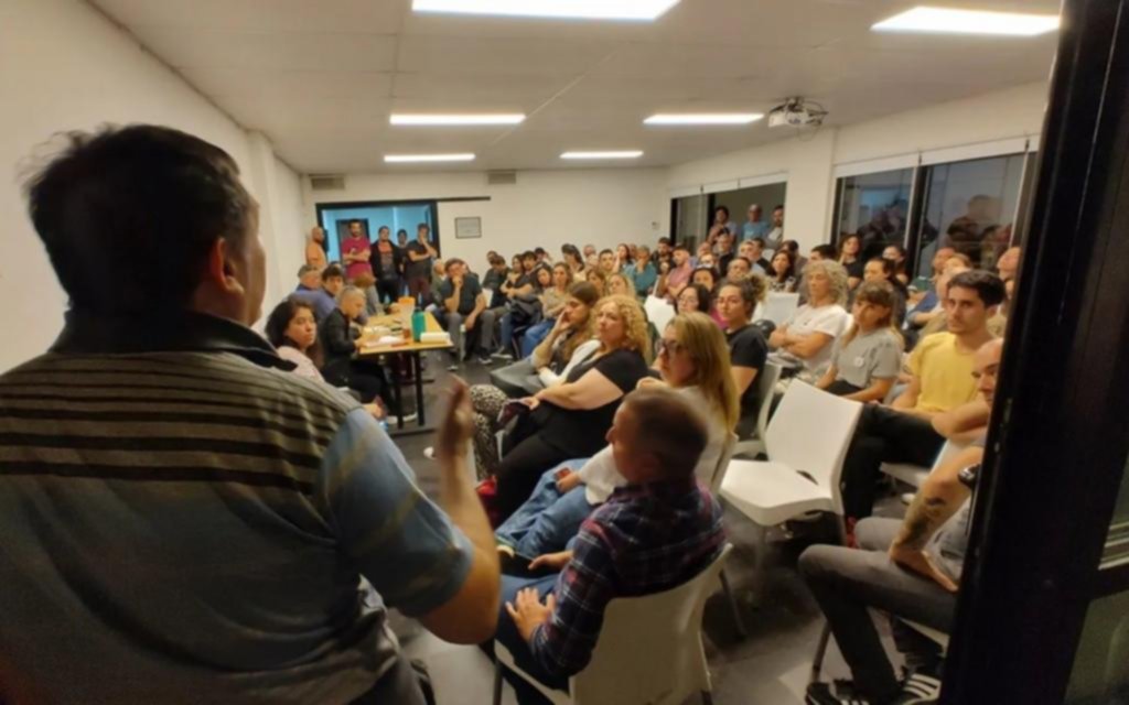 El gremio docente de la UNLP definió que si no hay acuerdo, se profundizará la lucha y podría haber un paro de 48 horas