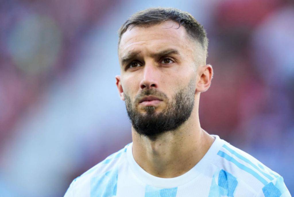 Presentan a Gallardo y esperan por Meza y Pezzella