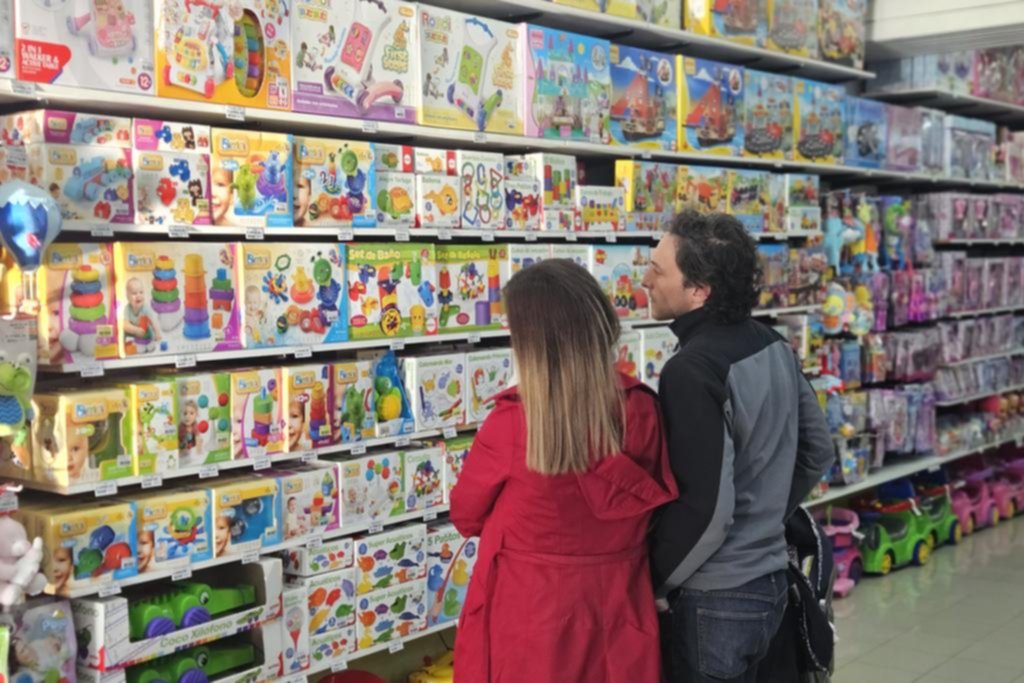 Día de la Niñez con expectativas: empiezan a moverse los comercios de La Plata