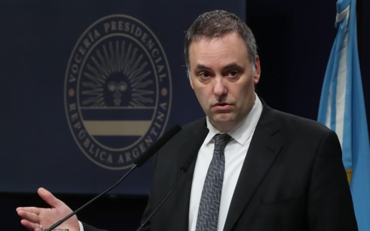 El Gobierno, sobre la denuncia contra Alberto Fernández: "Si es culpable, deberá pagar por lo que hizo"