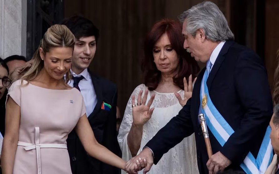 Cristina Kirchner habló tras la denuncia contra Alberto Fernández: "Las fotos delatan los aspectos más sórdidos"
