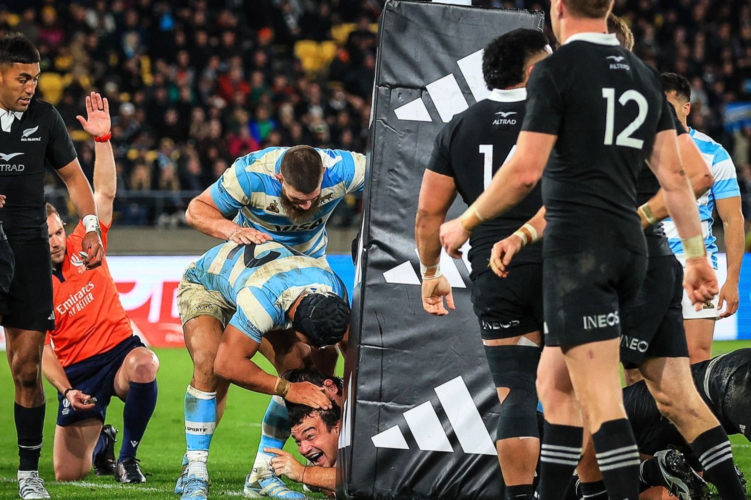 VIDEO.- Los Pumas dieron el golpe ante los All Blacks en Nueva Zelanda: el histórico try del platense Agustín Creevy