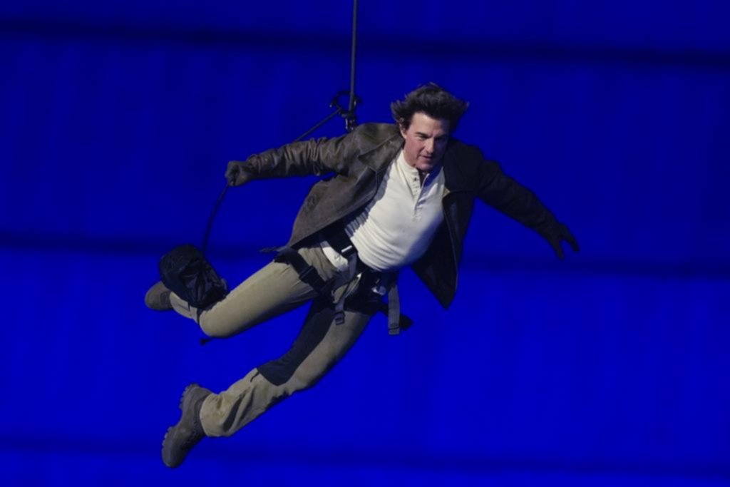 Héroe real: Tom Cruise, en una “misión imposible” de París a Los Ángeles