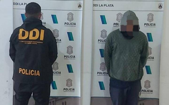 Violaba a la hijastra cuando su pareja no estaba y fue detenido en City Bell