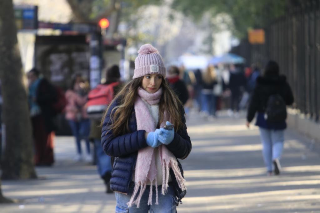 De a poquito, afloja el frío más severo en La Plata: día por día, así estará el tiempo