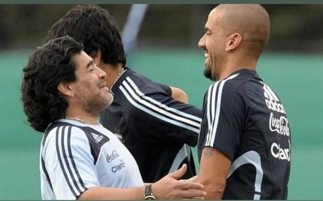 La Brujita Verón tomó postura en el caso Adorni - Maradona: “La persona que hizo feliz a un país”