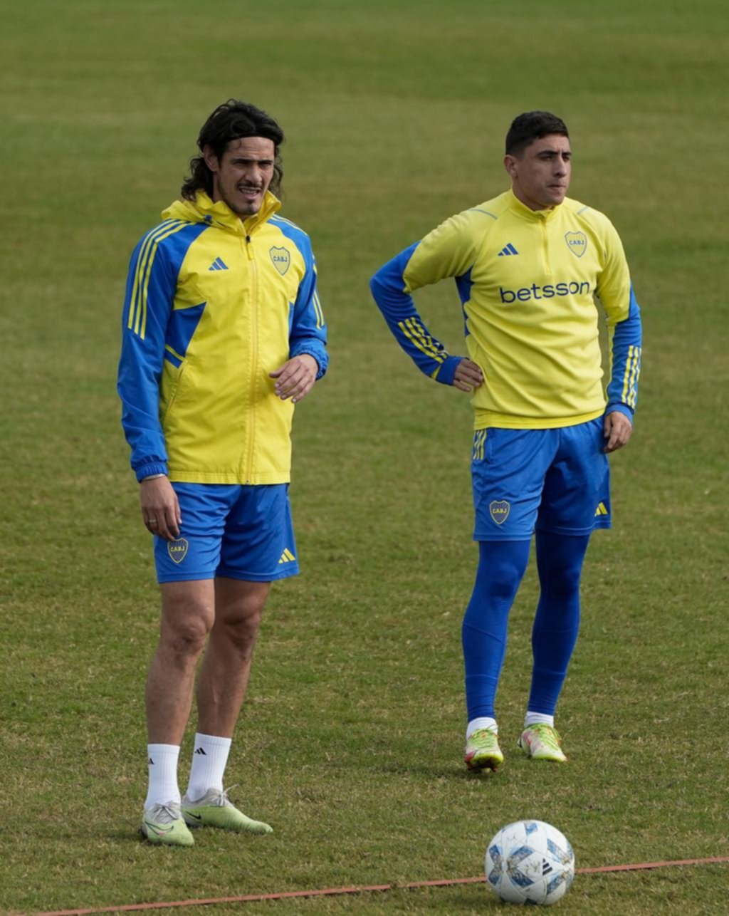 Alarma por Cavani: otro problema para Boca
