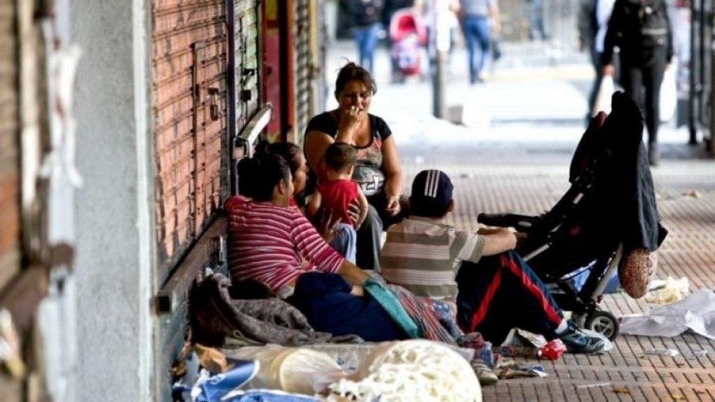 Pobreza creciente: un millón de chicos no cenan