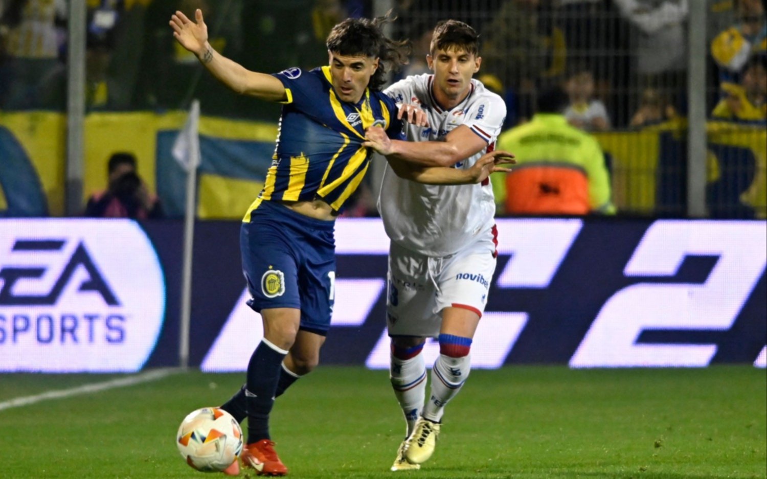 Rosario Central dejó pasar la chance de local y empató con Fortaleza en el Gigante de Arroyito