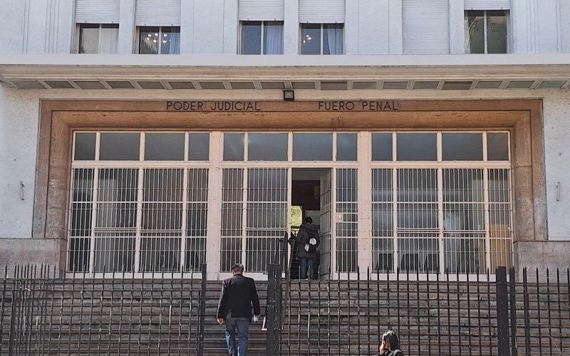 Las declaración de varios testigos complicaron al docente Marcos Ledesma acusado de abuso en La Plata