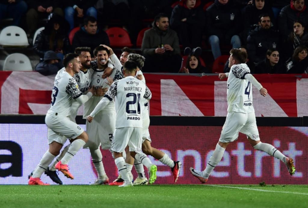 Se cruzan equipos con objetivos muy distantes
