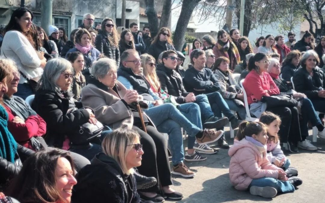 Suelta de globlos y emoción: el cumpleaños 48 de Clara Anahí, la nieta de Chicha Mariani