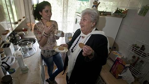 Jóvenes sin casa propia: cuatro de diez viven con padres o abuelos