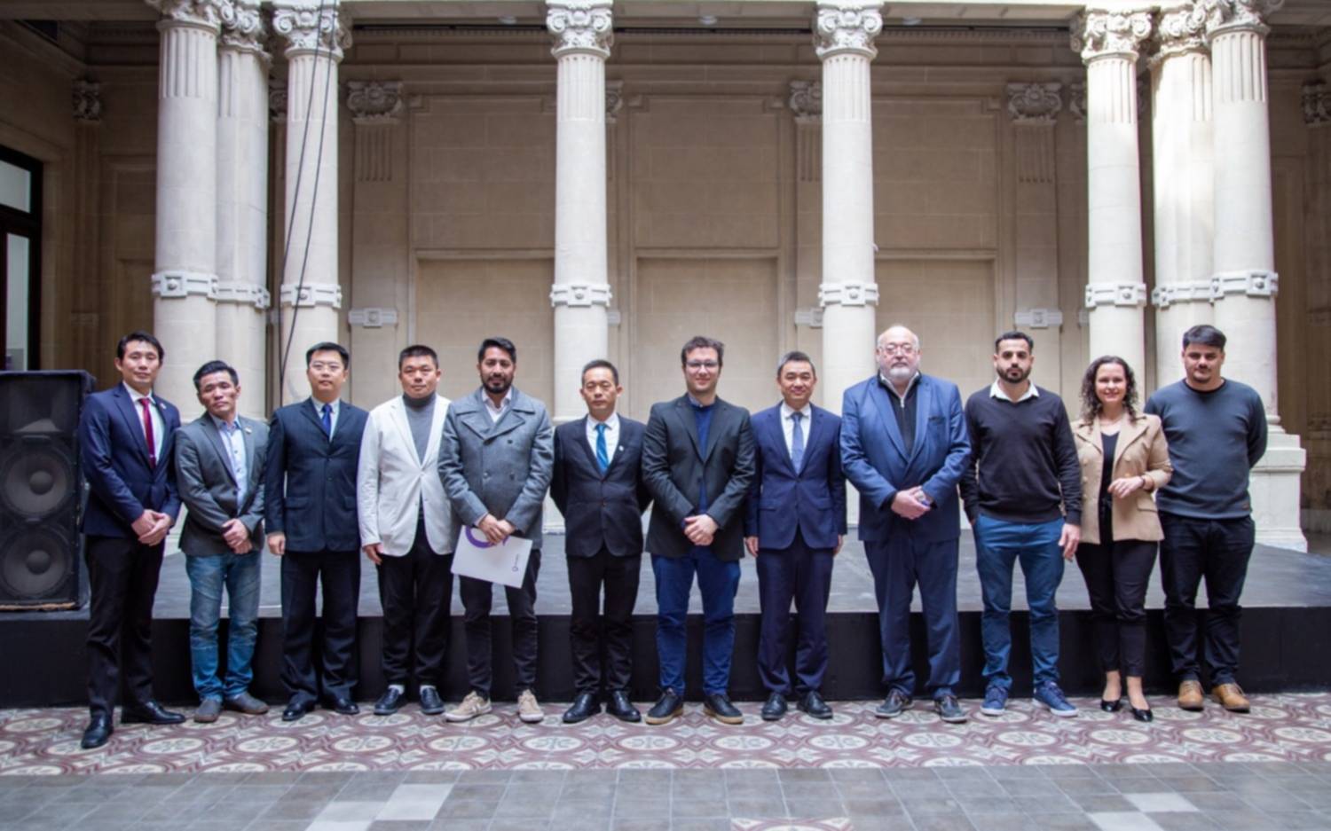 Reunión para fortalecer vínculo con provincia de China