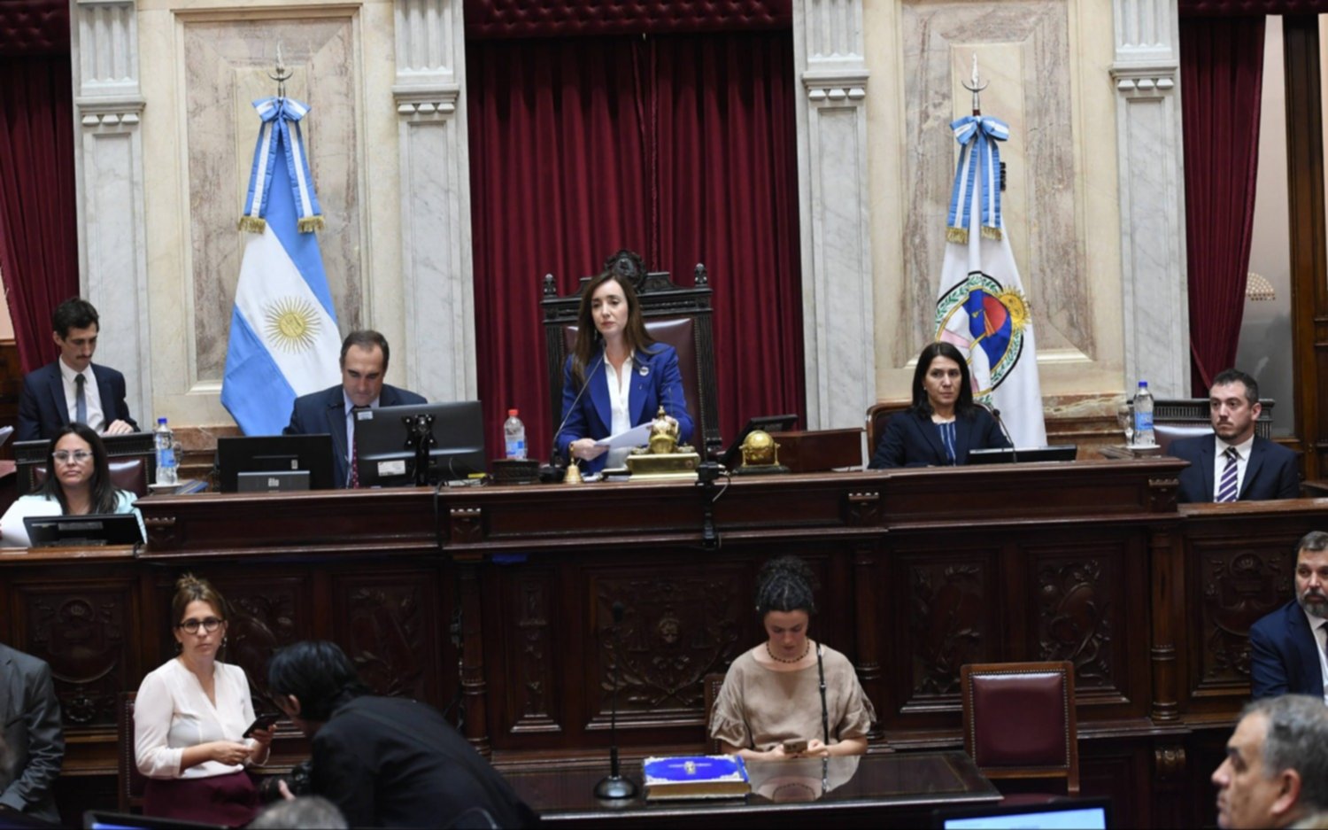 El Senado retrocedió con el aumento de las dietas de los senadores y las congeló hasta diciembre