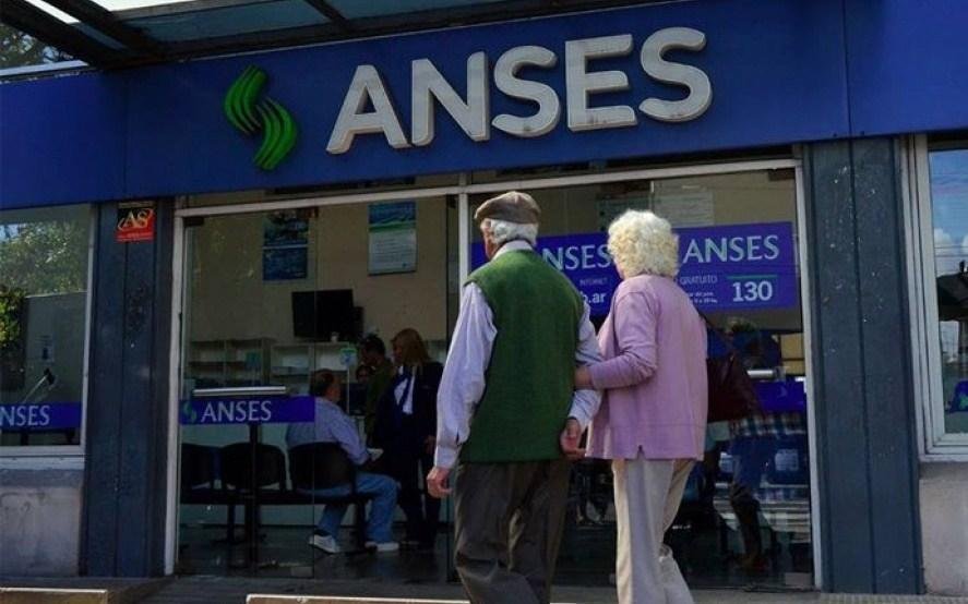 Otorgarían un nuevo bono a los jubilados
