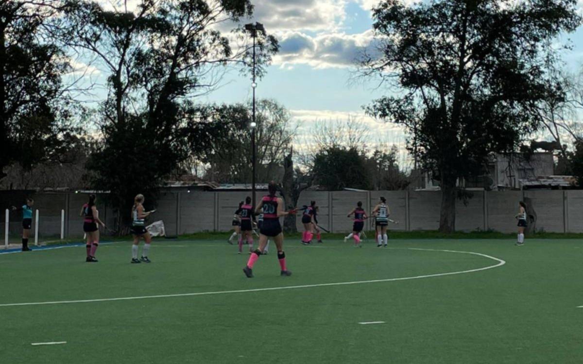 Brandsen y Santa "E" no se sacaron ventajas, en el duelo platense de hockey