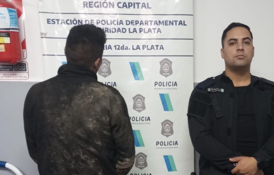 Arrestaron a un hombre que golpeó a su esposa