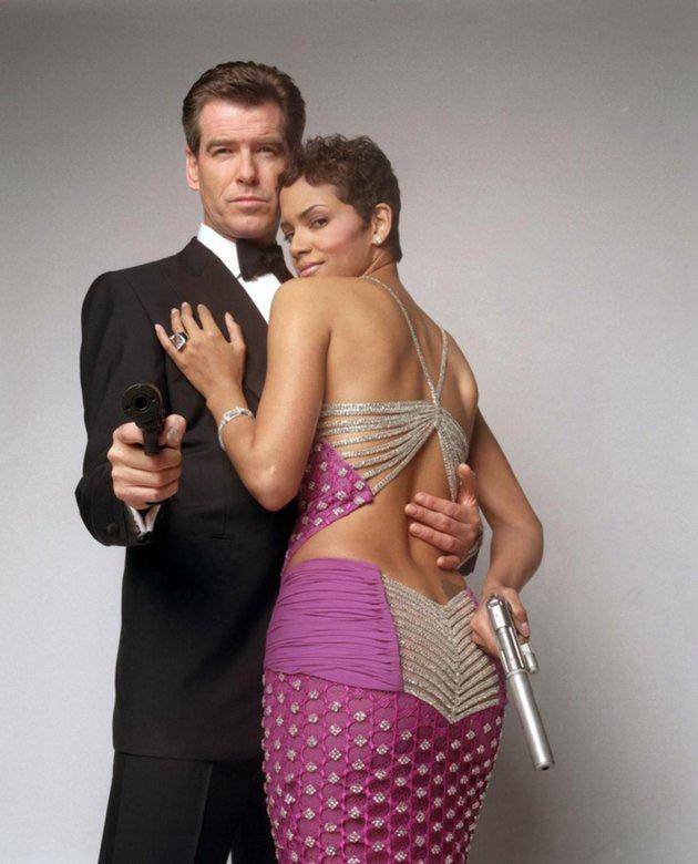 Halle Berry se derrite en elogios para Pierce Brosnan: “Siempre será mi Bond, siempre”