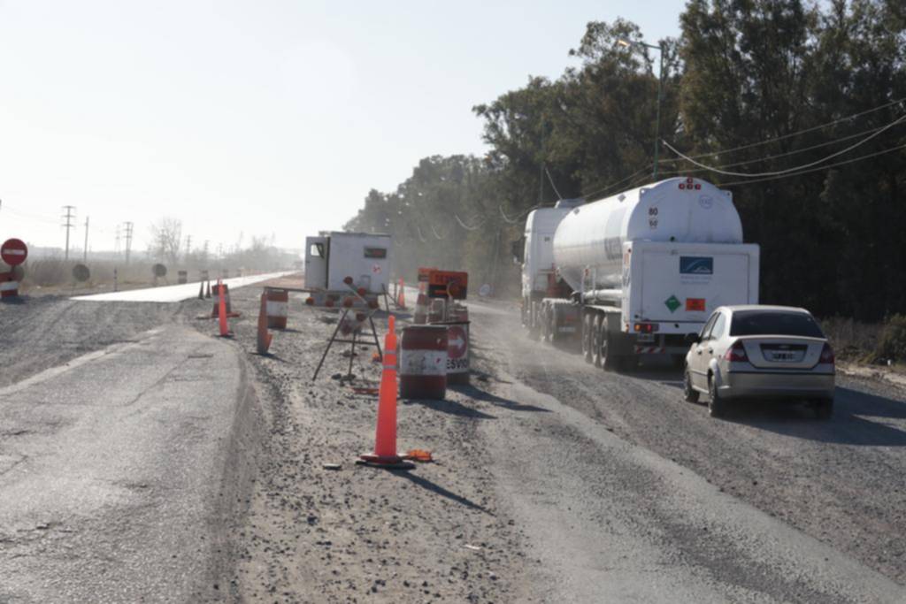 Crece la polémica por la obra paralizada en el Camino Rivadavia