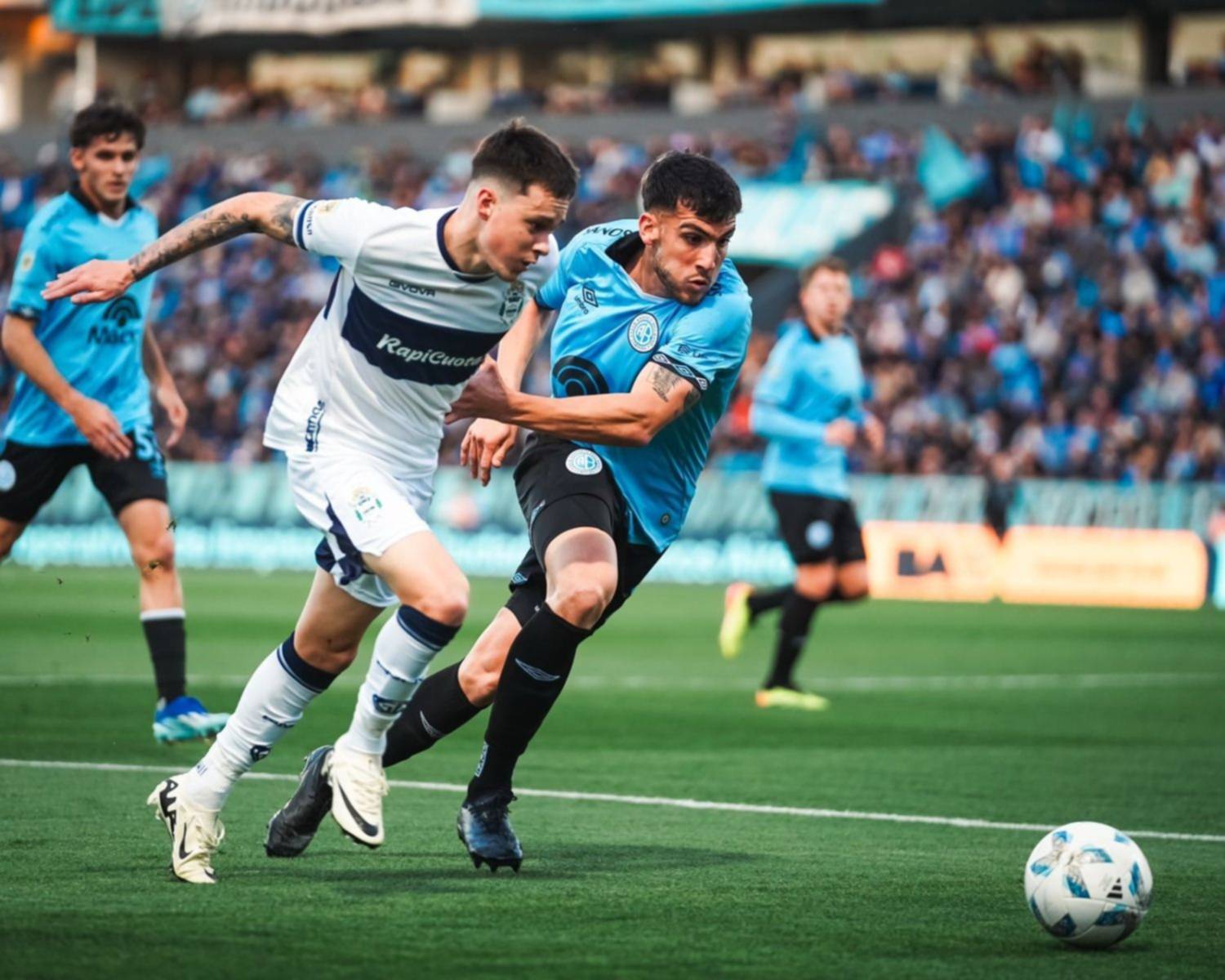 Gimnasia vs Belgrano.- El Lobo mejoró mucho en el segundo tiempo y venció con justicia al Pirata 1 a 0 con un golazo de Lucas Castro