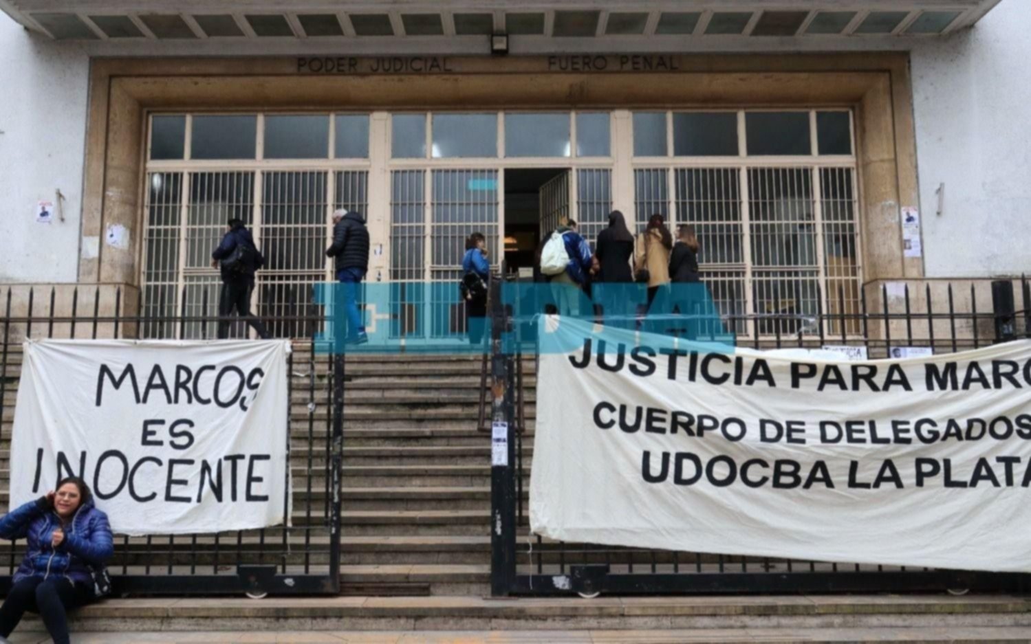 Con declaraciones de otros peritos sigue el juicio al docente de La Plata acusado de abusos