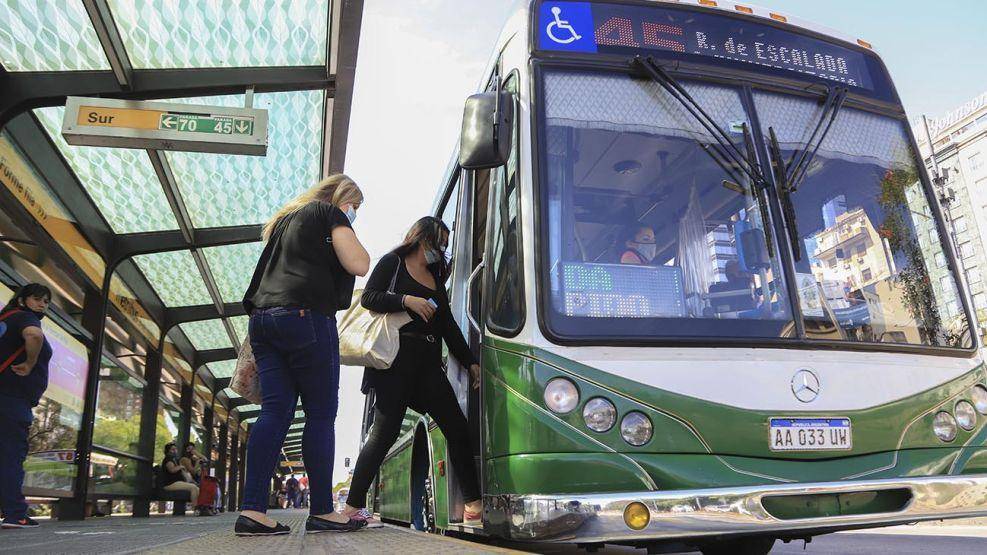 Subsidios polémicos: recortes a Provincia y a CABA, y preocupa el precio del boleto de micro