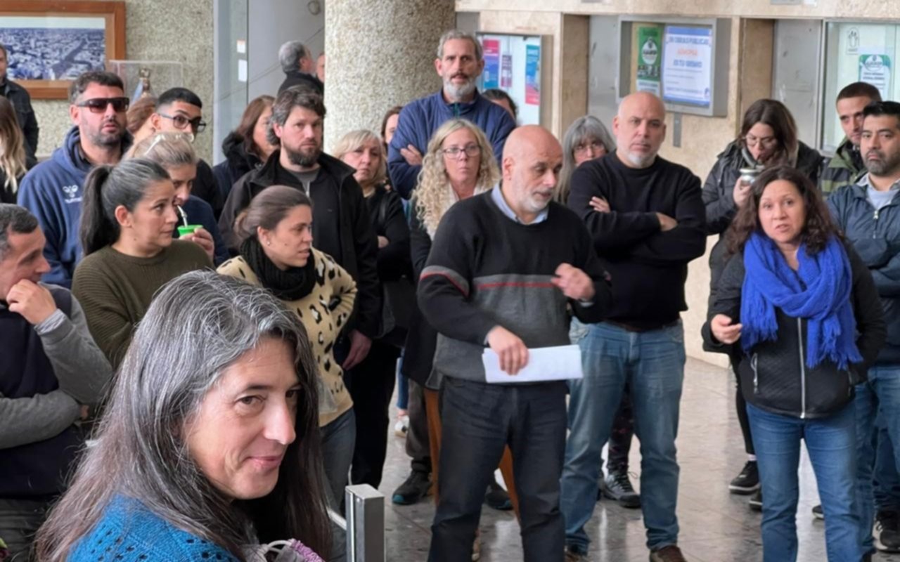 Cayó un ascensor en el ministerio de Infraestructura con cinco personas adentro, entre ellas una embarazada