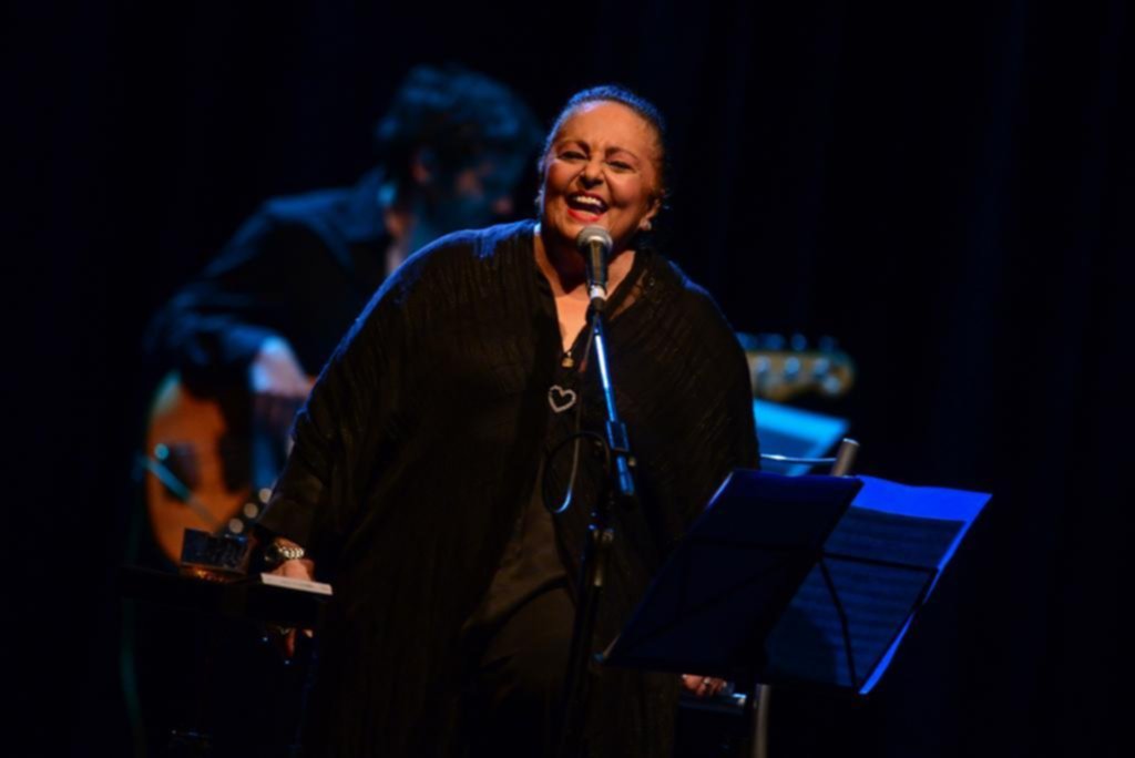 Noche de bossa con una visita ilustre: María Creuza