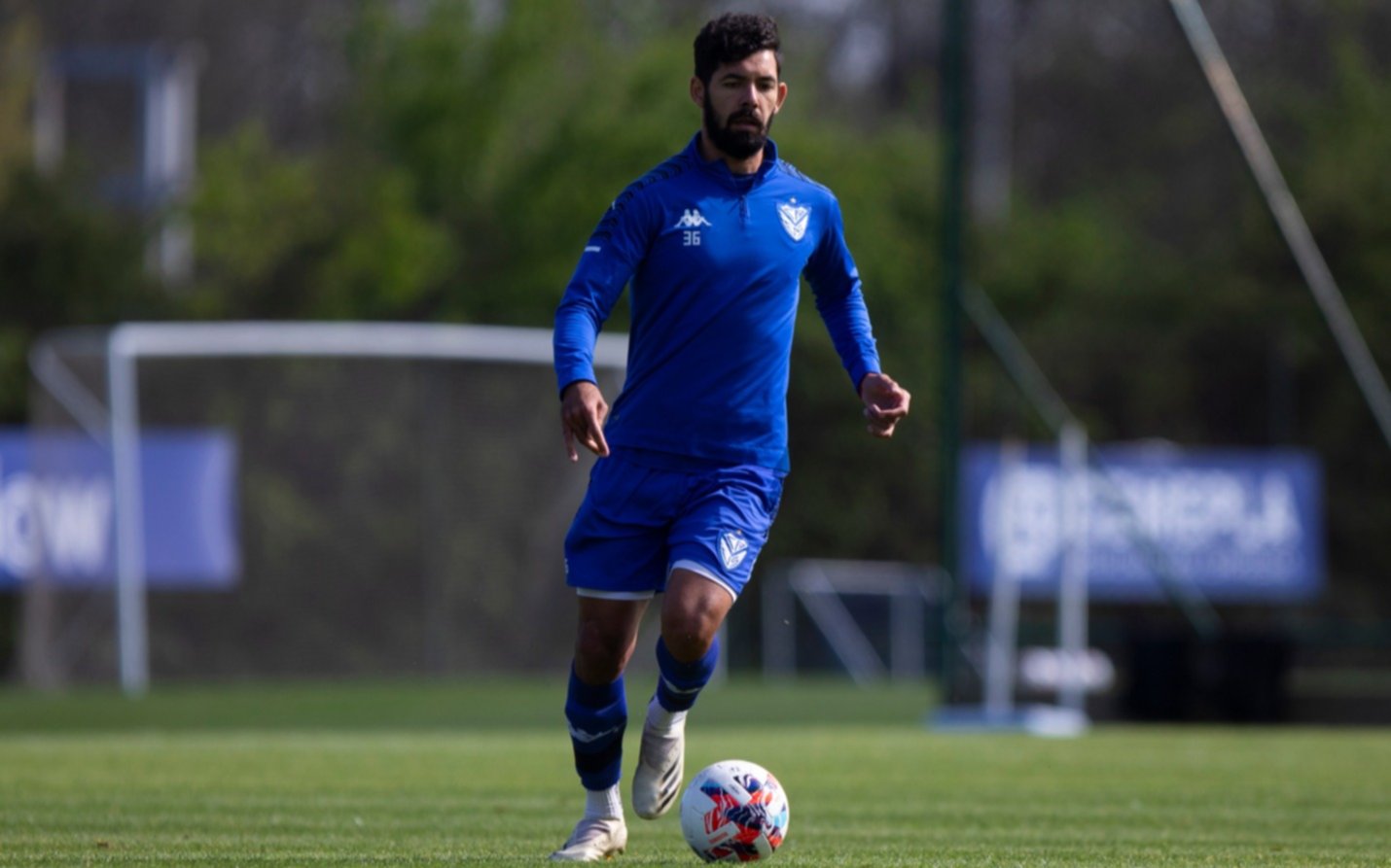Enzo Martínez, el defensor uruguayo que arribará al Lobo de Méndez