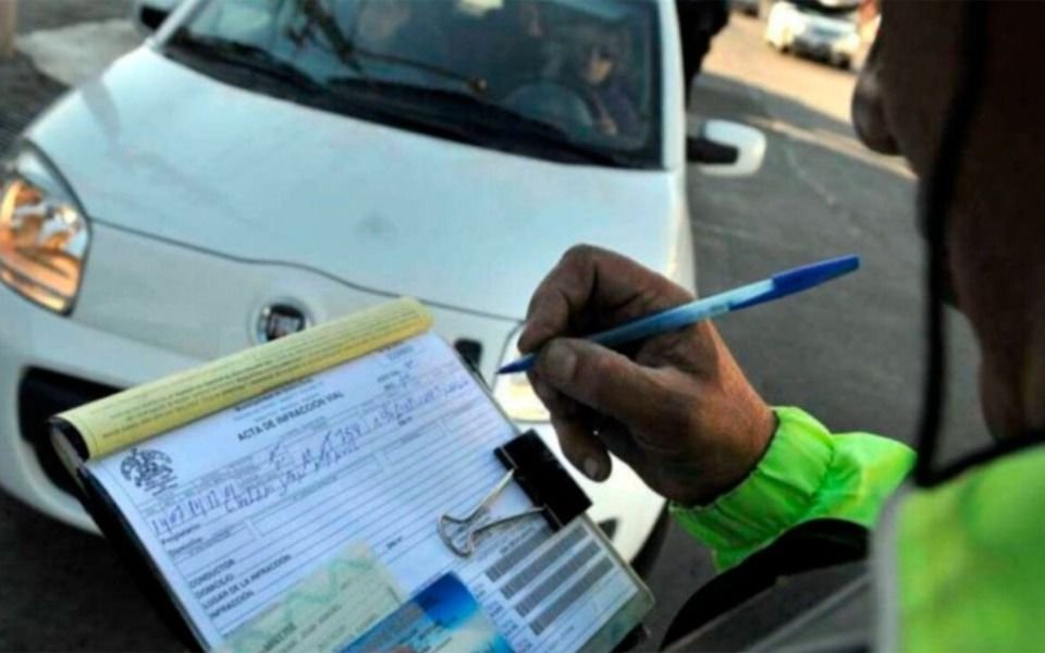 Las multas de tránsito, más caras: se pagará hasta $1.300.000 por las faltas más graves desde septiembre