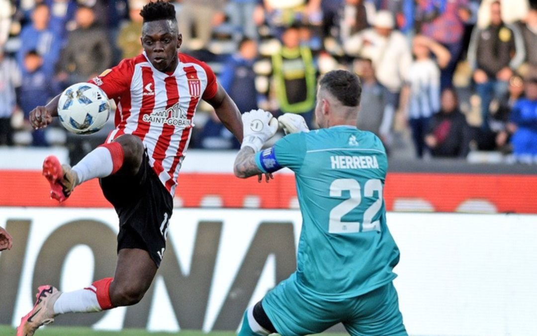 Estudiantes vs Talleres.- El Pincha no levanta su nivel y perdió 1 a 0 ante la T en su visita a Córdoba