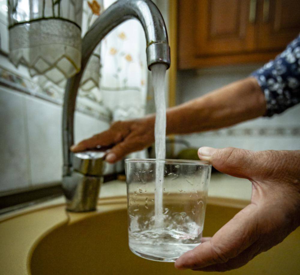 Arsénico en el agua: uno de cada tres argentinos lo bebe a diario en su hogar