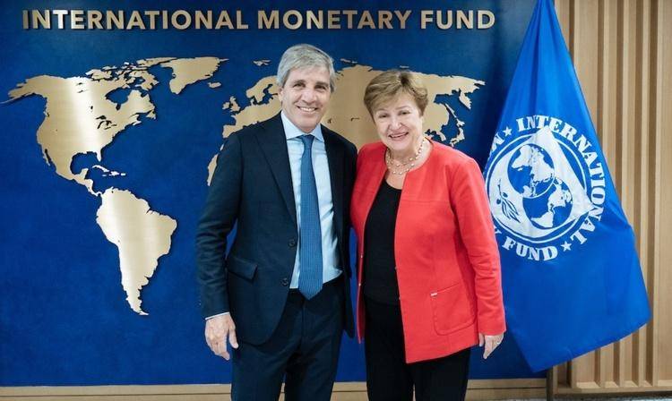 El FMI confirmó el envío de US$2.000 millones para la Argentina