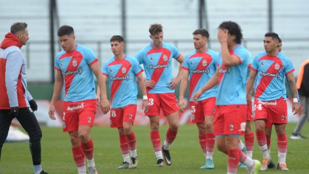 Arsenal cayó y se hunde en el fondo de la tabla de la BN