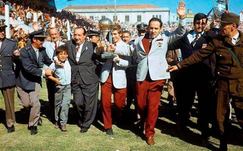 Festejá el cumpleaños de Estudiantes con sus libros campeones
