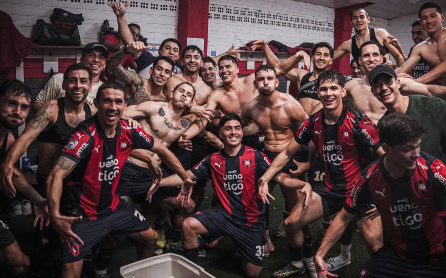 Cerro Porteño sigue firme en la previa del duelo ante Estudiantes: derrotó 3 a 2 a Olimpia en el clásico