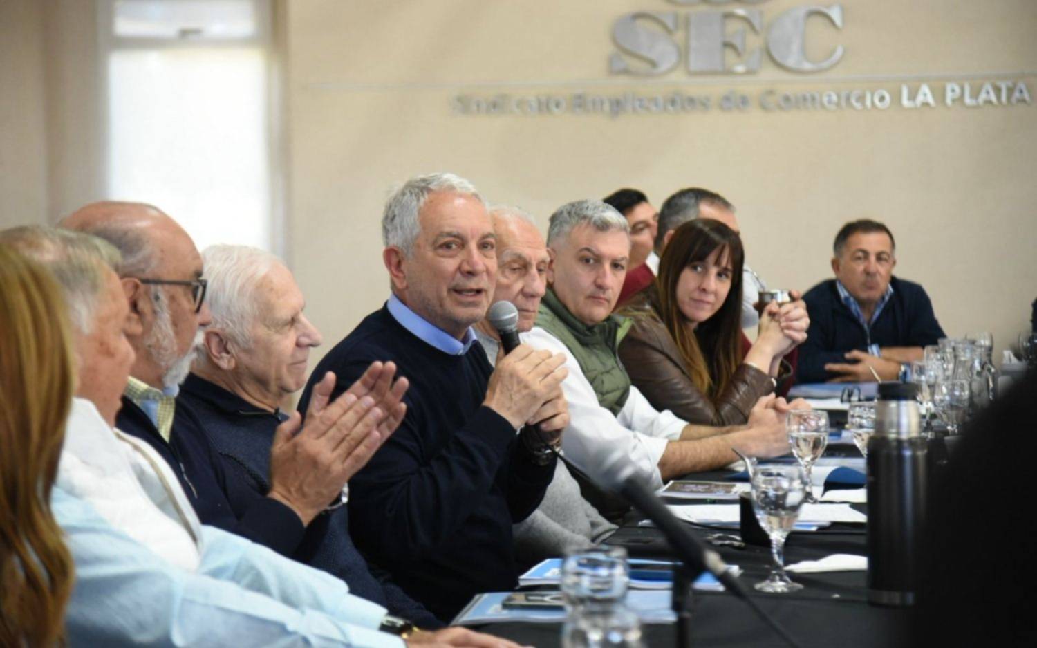 De cara a las elecciones, Alak encabezó el primer encuentro de candidatos de Fuerza Patria