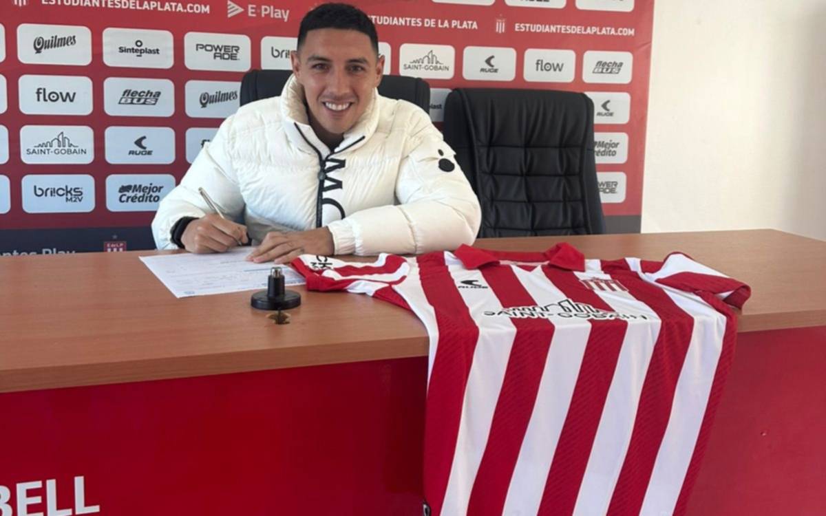 Estudiantes en el mercado de pases: oficializó la llegada de Leonardo Suárez