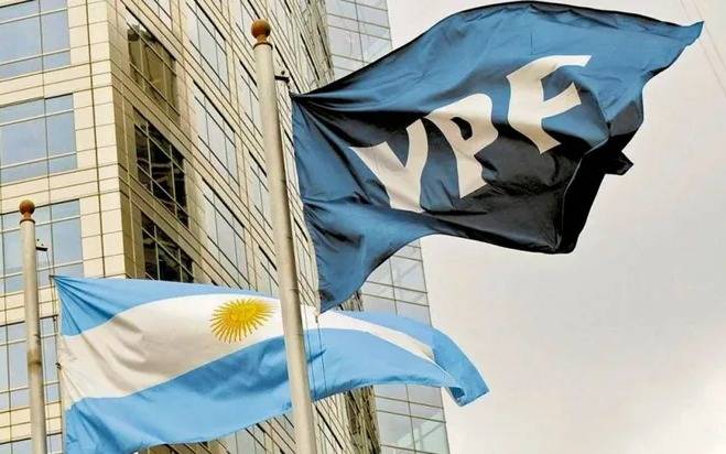 Juicio YPF: Argentina le pidió a la jueza Preska reconsiderar su pedido de entregar los mails de Luis Caputo y Massa