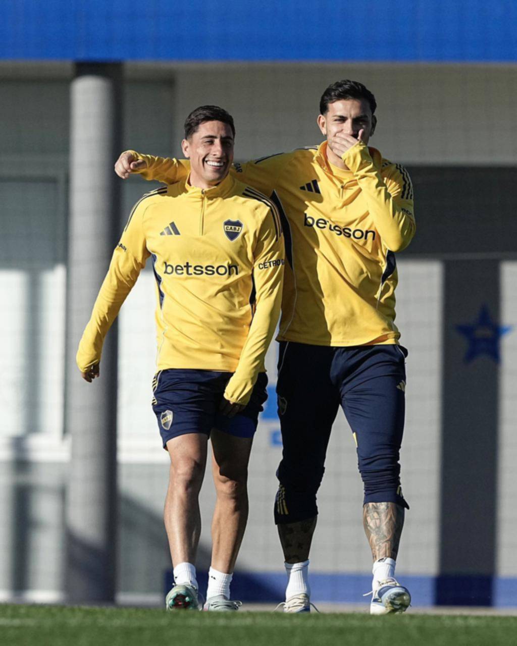 Cambio de rumbo: Cavani podría ser suplente ante Racing