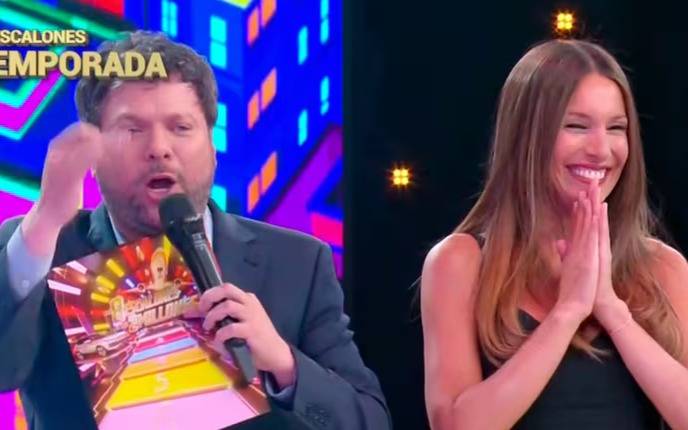 Los 8 escalones: Pampita asumió como conductora y Guido Kaczka pasó a jurado