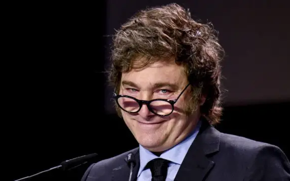 Todos los insultos que dijo Milei en los últimos 100 días: ¿cumplirá con su promesa?