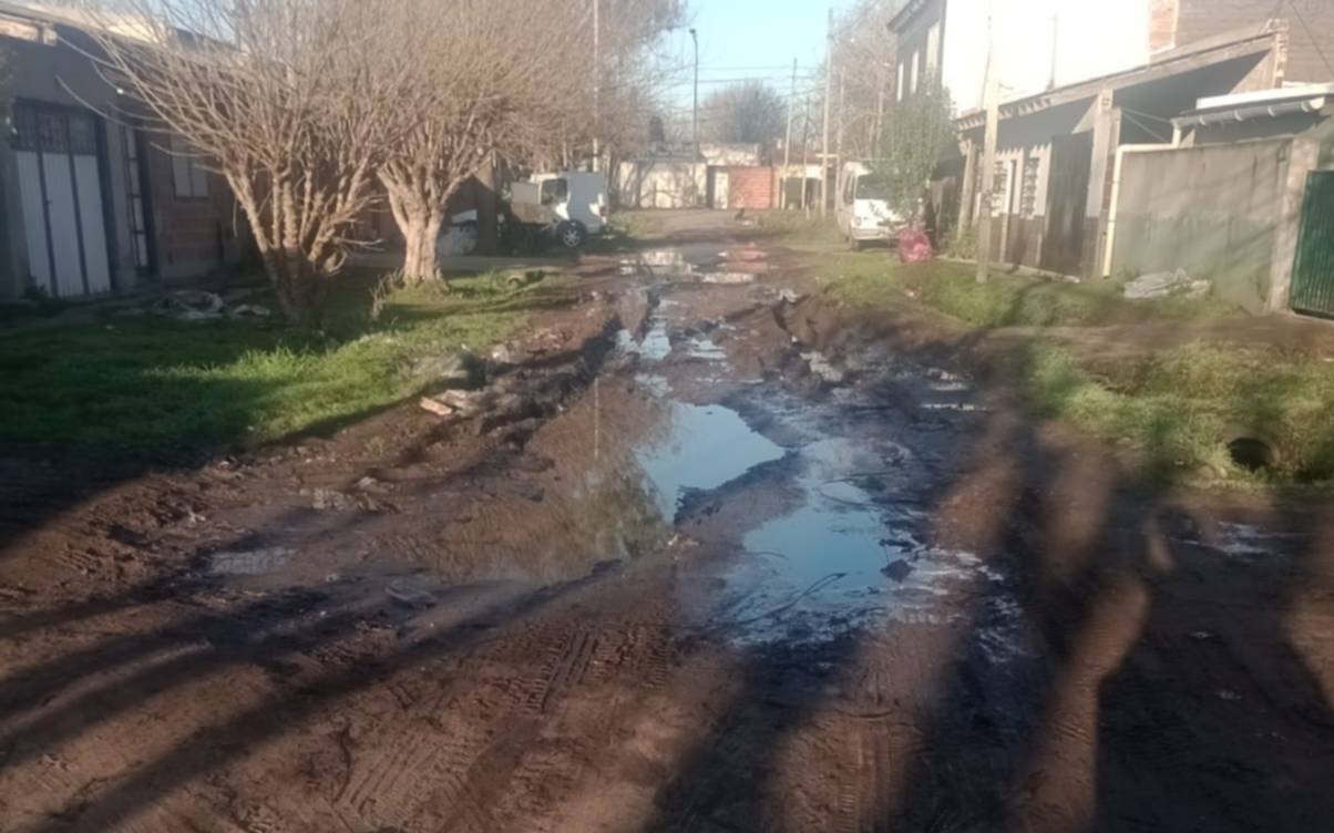 Vecinos del barrio Cementerio enojados por el pésimo estado de las calles