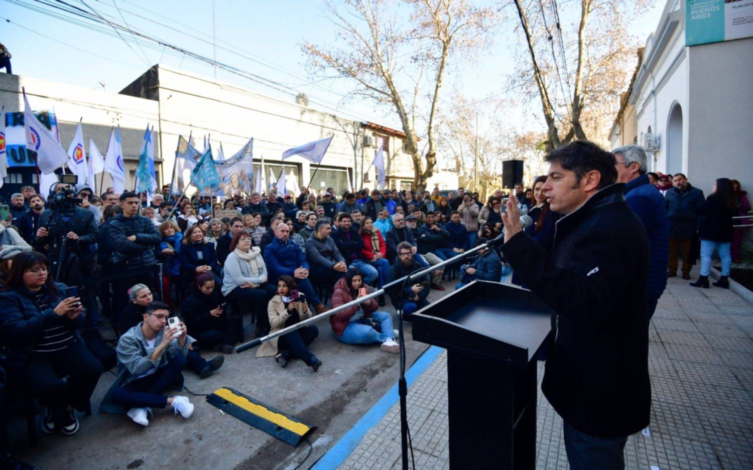 Kicillof: "Cada vez son más las familias que no pueden llegar a fin de mes”